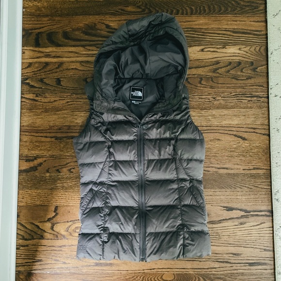 The North Face Jackets & Blazers - Northface hooded puffer vest